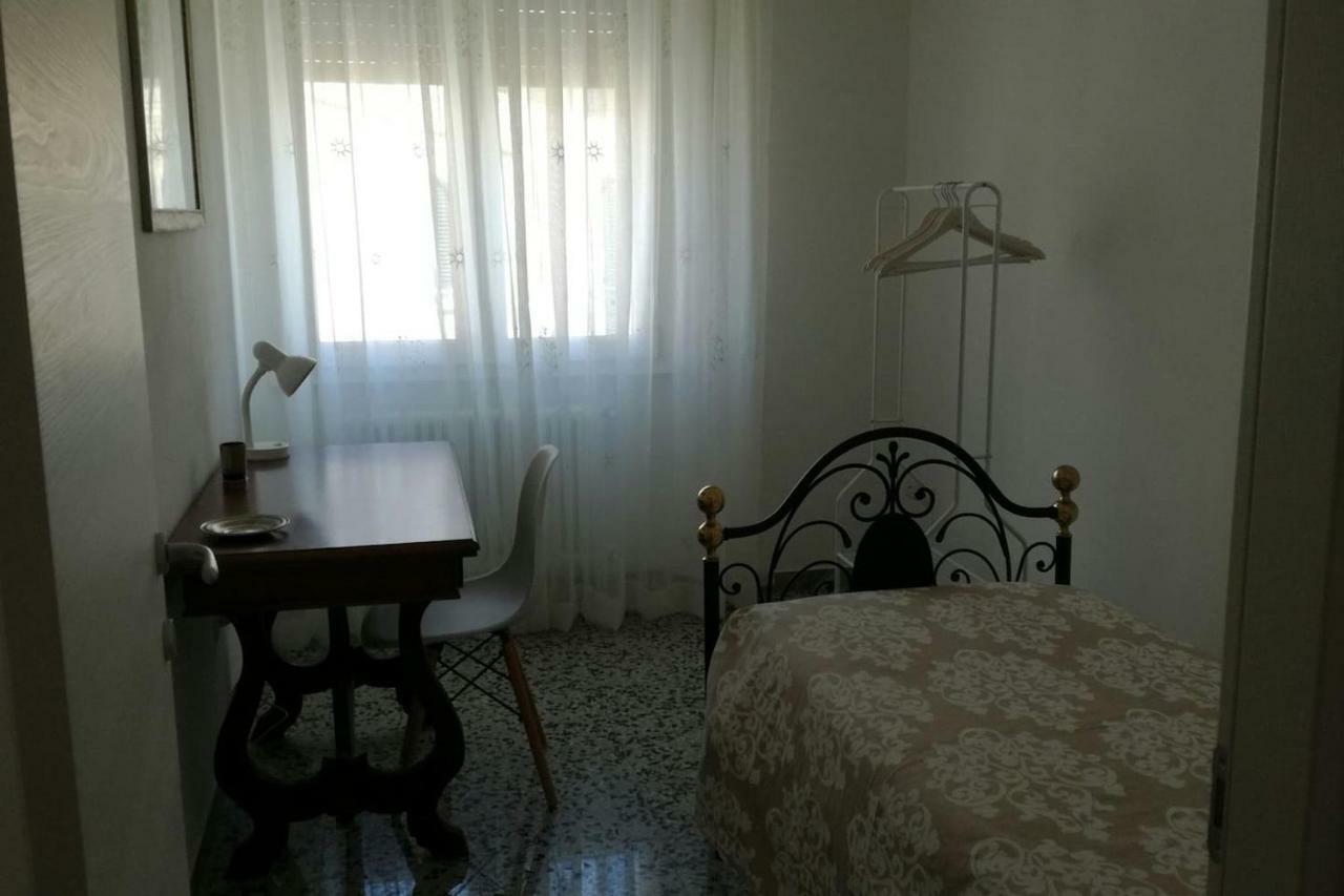 Апартаменти Casa Chiara Сан-Бенедетто-дель-Тронто Екстер'єр фото