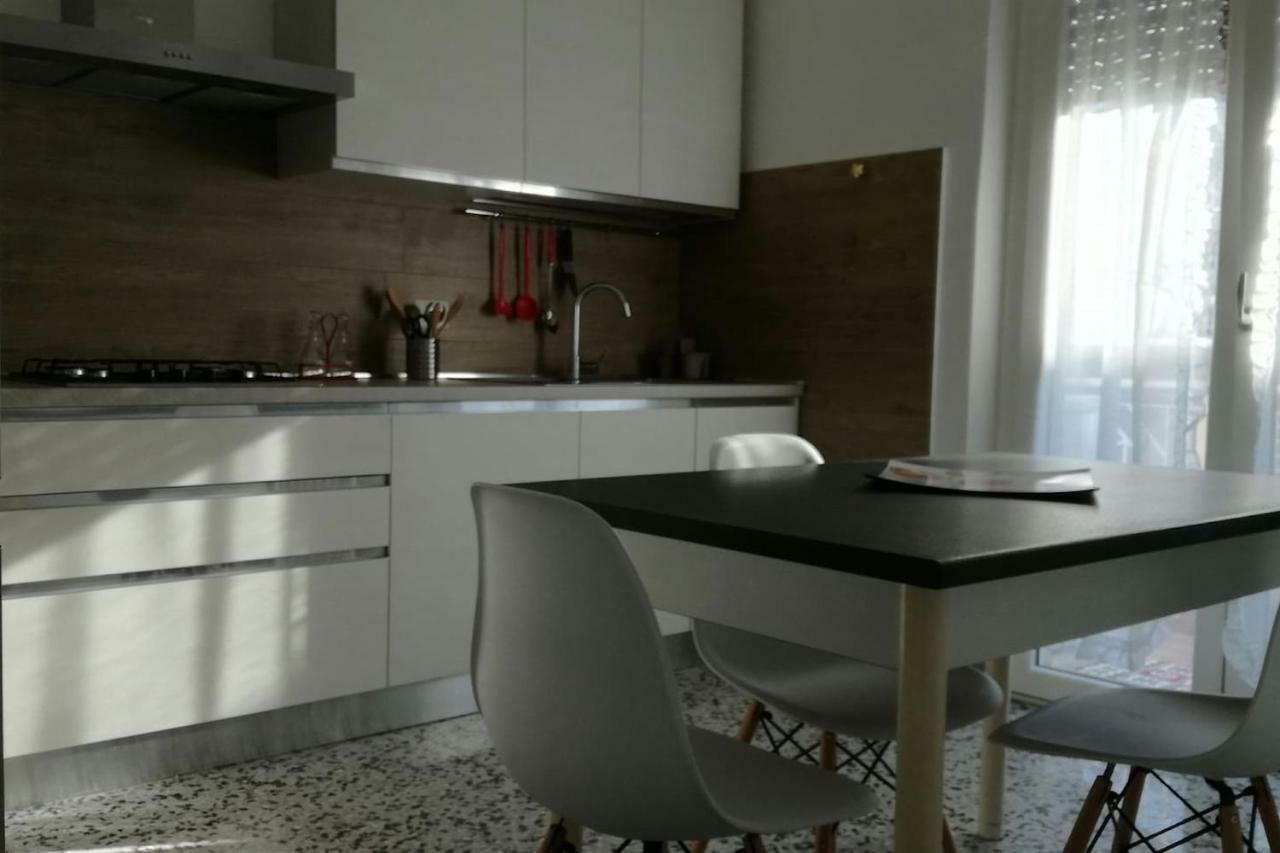 Апартаменти Casa Chiara Сан-Бенедетто-дель-Тронто Екстер'єр фото